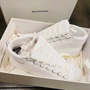 Brand New in Box White Balenciaga Arena size E 44 USA size 11 .